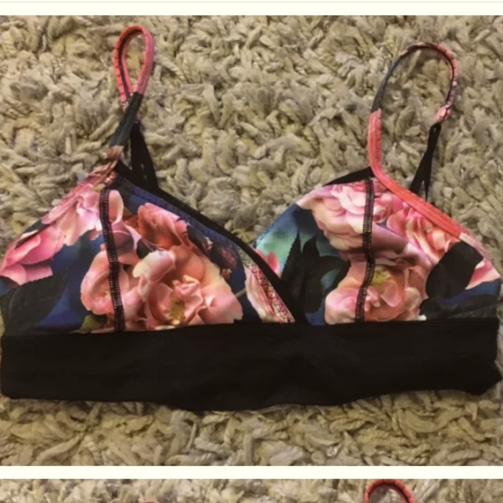 Lululemon sports bra sz 6